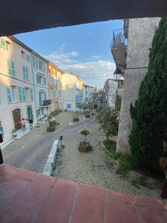 La Reinesse Apartment Flayosc Exterior photo
